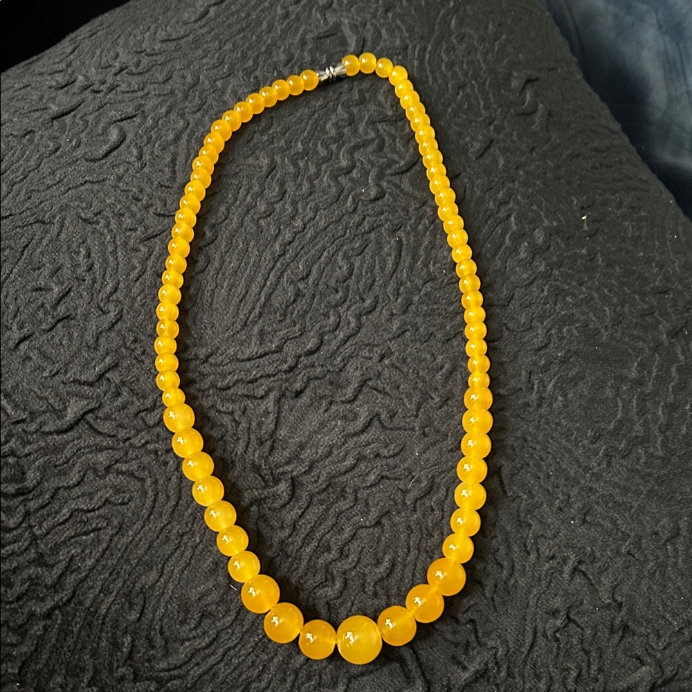 Elegant Yellow Beaded Necklace